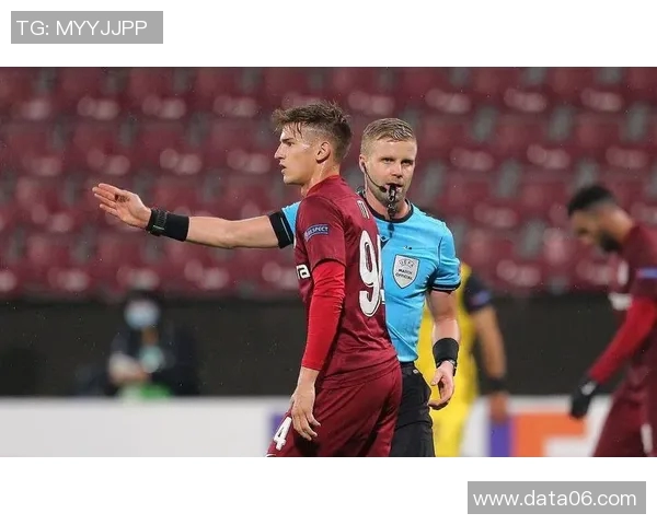 米兰防守结构分析与战术评估探讨及其对球队表现的影响 米兰防守结构分析与战术评估探讨及其对球队表现的影响