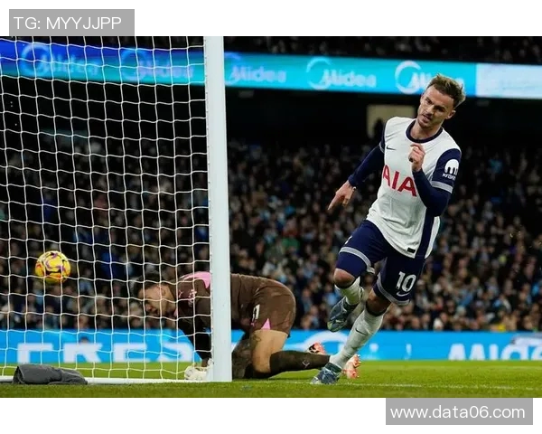 英超复出麦迪逊展现风采助球队重回胜利轨道